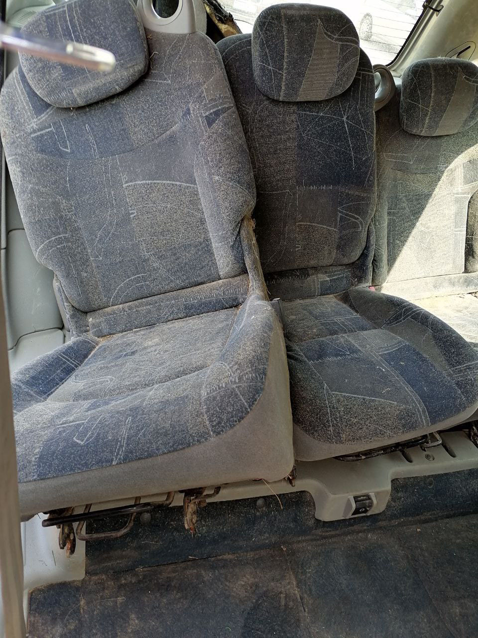 Услуги чистки салона авто Брест