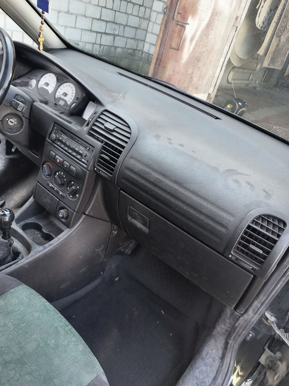 Химчистка панели машины в Гродно